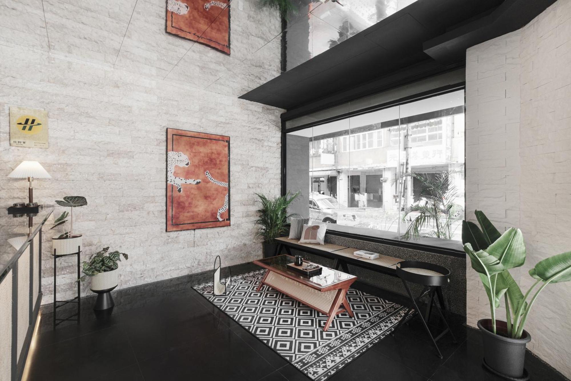 Moon Lake Hotel Taichung Buitenkant foto